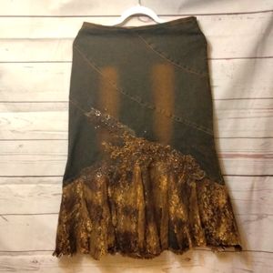 W 36th Autumn Skirt. Medium. NWT. Extra beads. Elegant yet So Relevant.